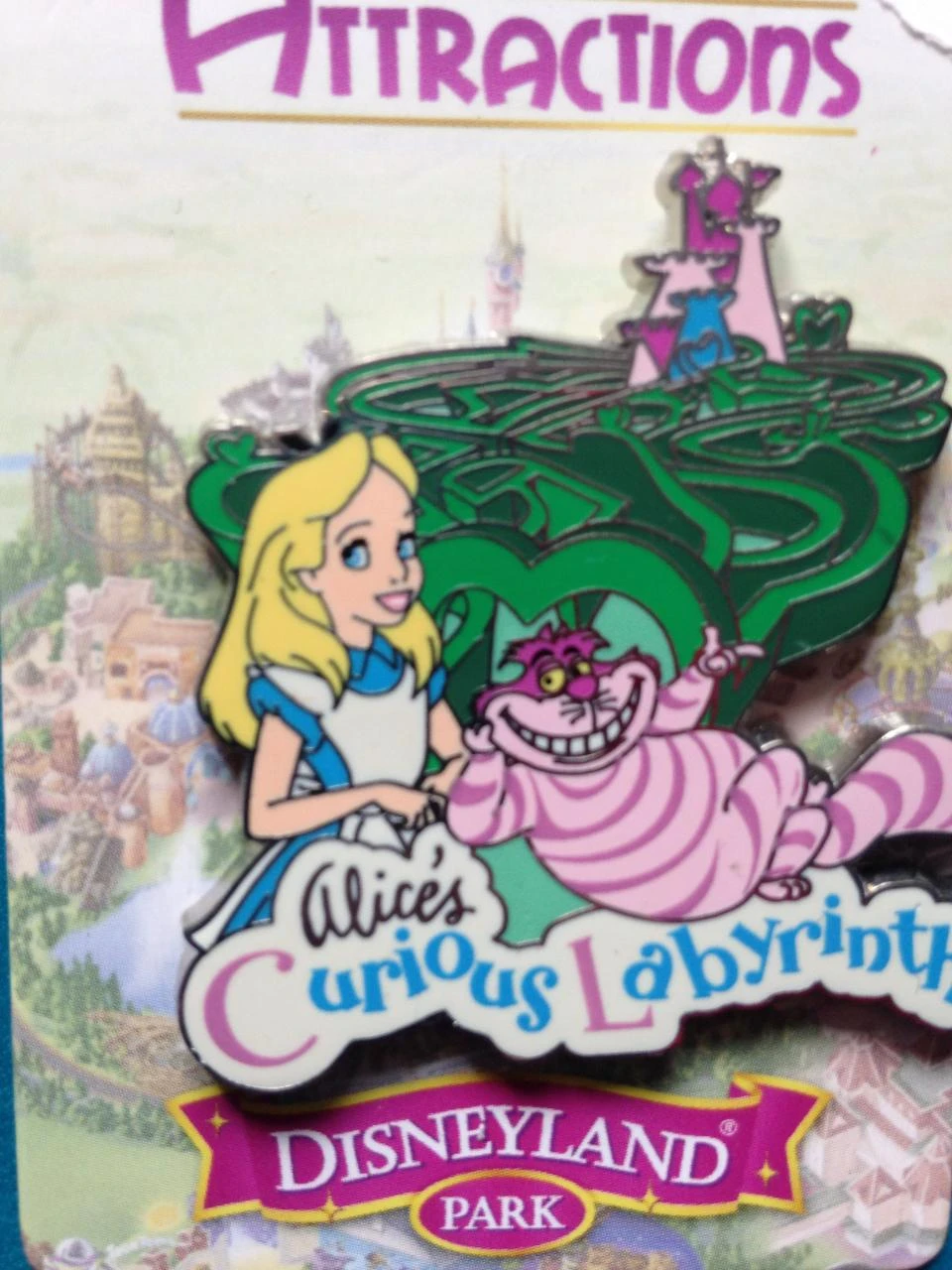 Rare Pins Disney Disneyland Paris : Attraction Le Labyrinthe d'Alice au pays des